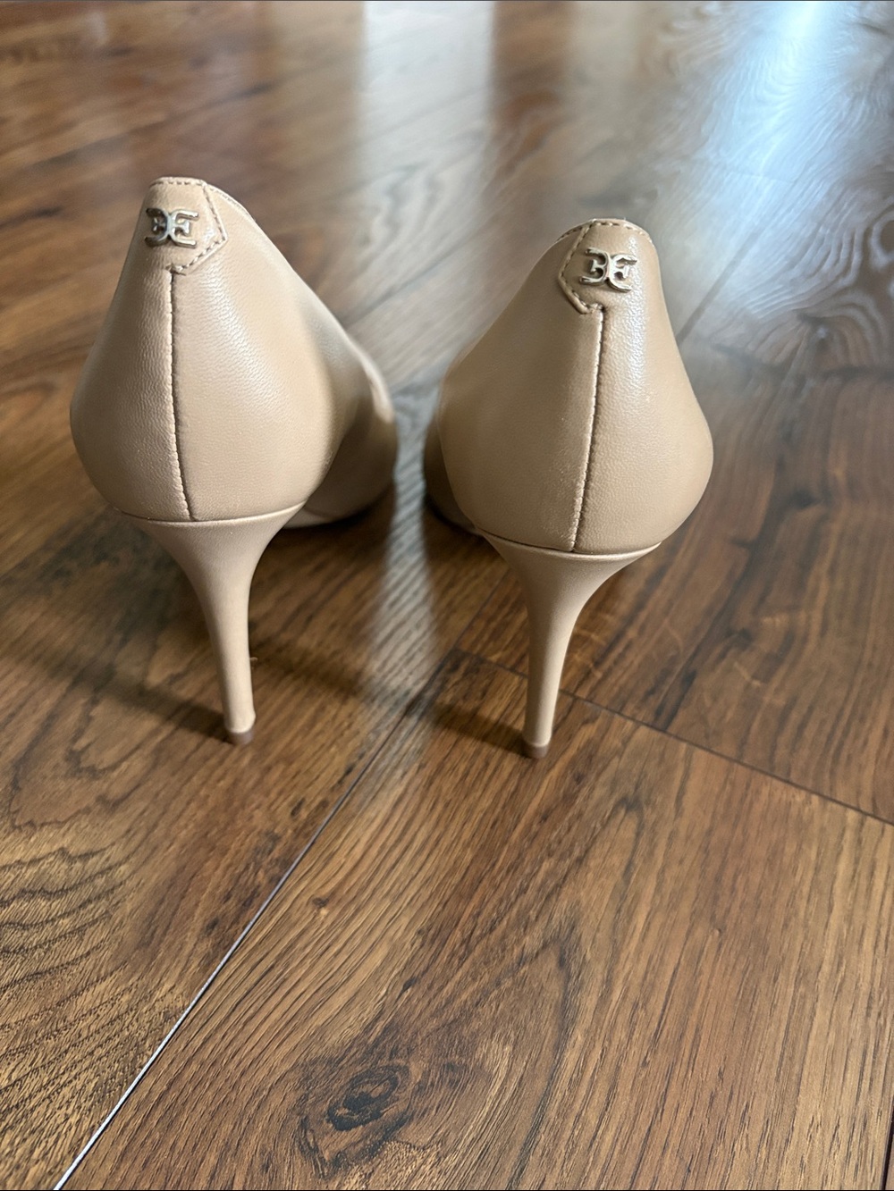 Sam Edelman Beige Pointed-Toe Leather Pumps - Picture 3 of 15